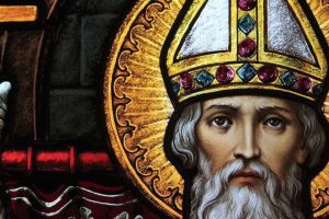 Oración a San Patricio: Oraciones para Invocar Su Bendición y Protección